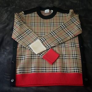 Burberry sweater